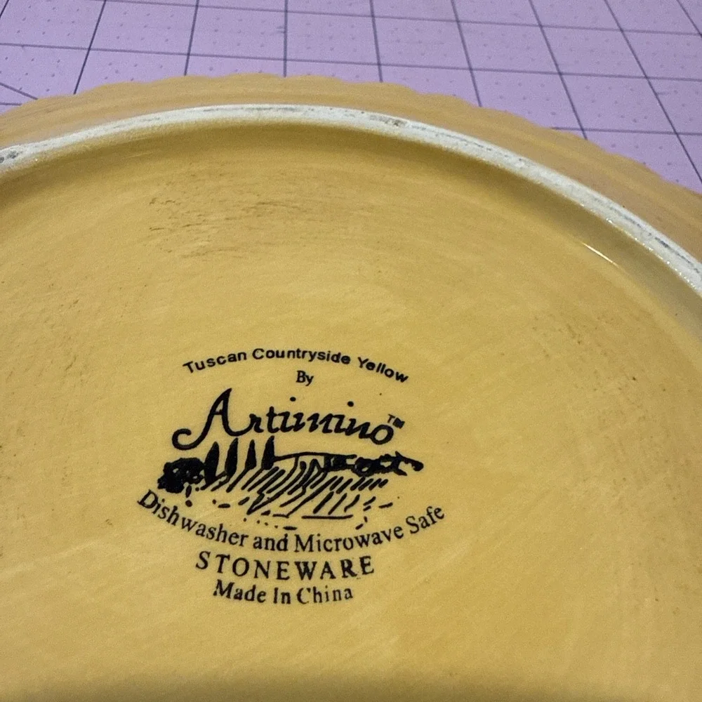Artimino TUSCAN COUNTRYSIDE Yellow Embossed Ceramic Plates Set of 2 w/‎ Chips